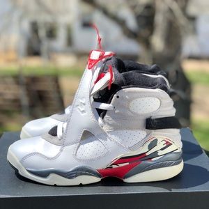 Air Jordan 8 “bugs bunny”